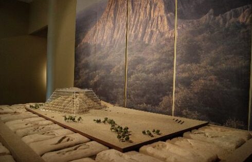 maqueta huaca oro sican