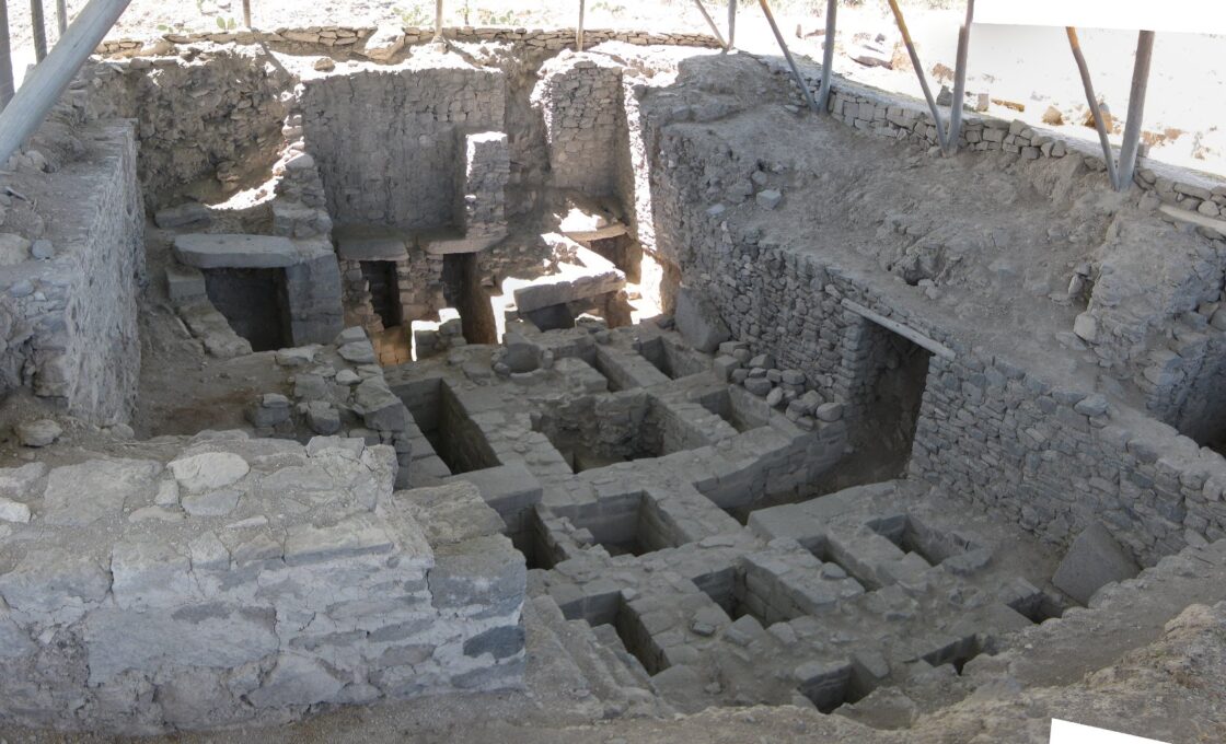 tumba-en-complejo-arqueologico-wari-Ayacucho
