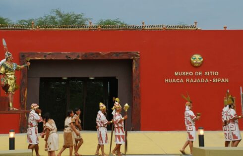 museo huaca rajada