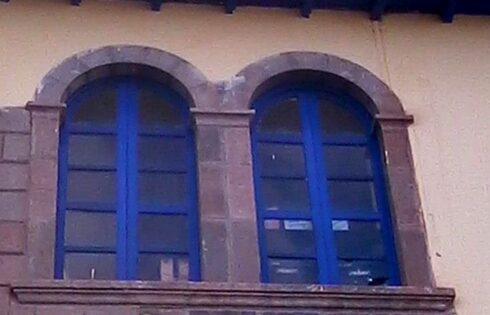 Cusco puertas ventas y balcones 111