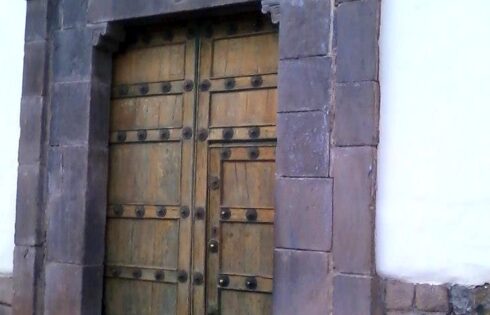 Cusco puertas ventas y balcones 118