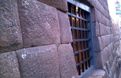 Cusco puertas ventas y balcones 135