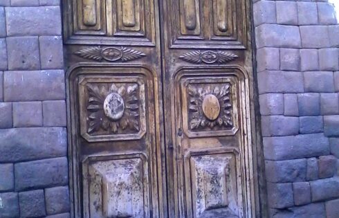 Cusco puertas ventas y balcones 140