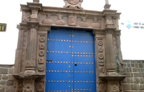 Cusco puertas ventas y balcones 56