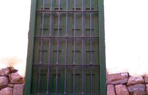 Cusco puertas ventas y balcones 88