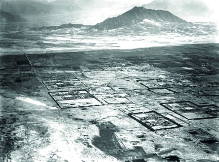 Fotografía aérea de Chan Chan tomada en 1931 por la Expedición Shippee-Johnson.